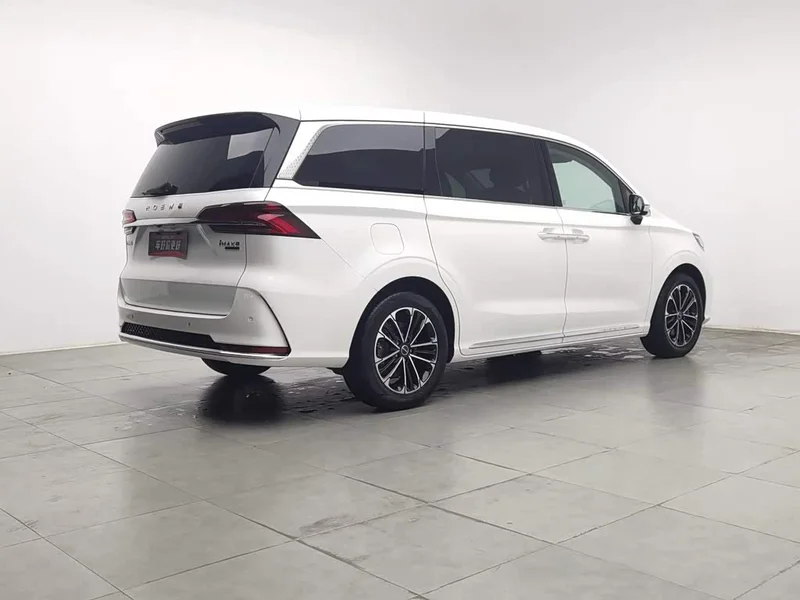 Roewe iMAX8 — фото 2