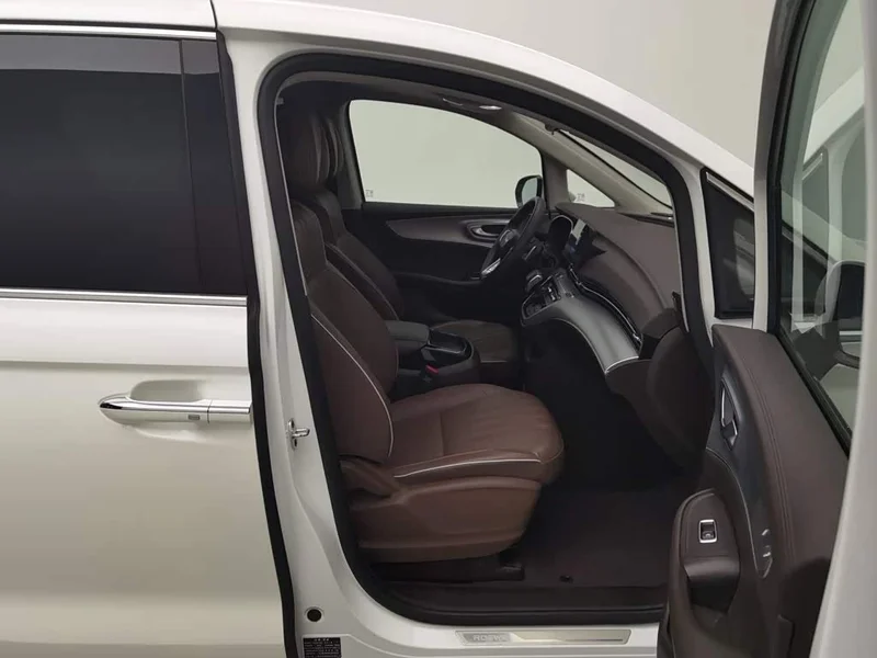 Roewe iMAX8 — фото 23