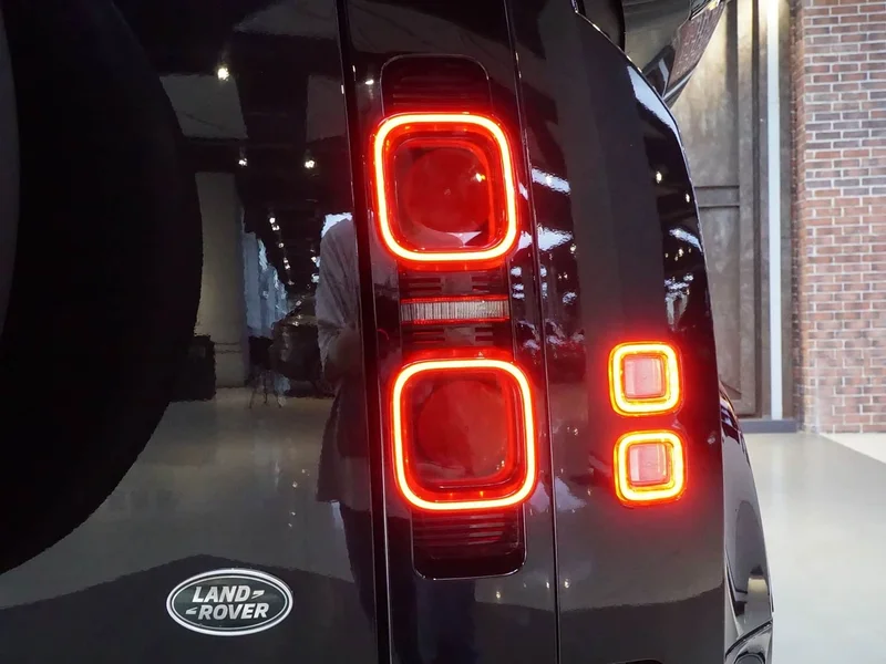 Land Rover Defender — фото 24