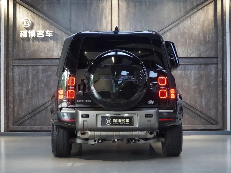 Land Rover Defender — фото 4