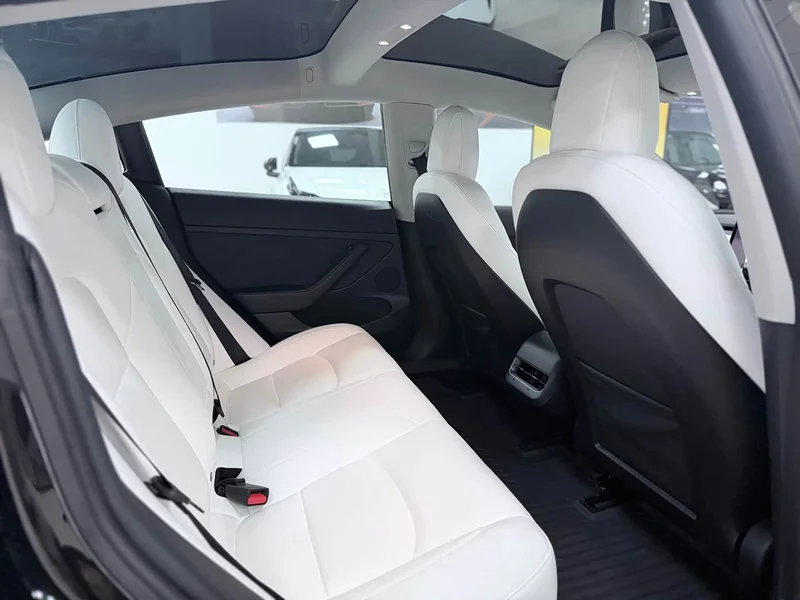 Tesla Model 3 — фото 11