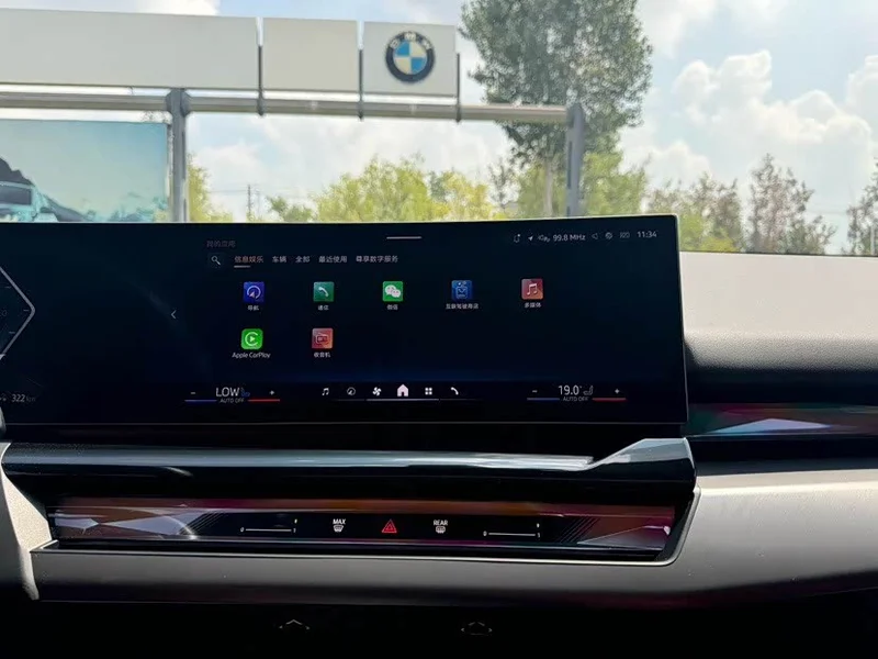 BMW i5 — фото 16