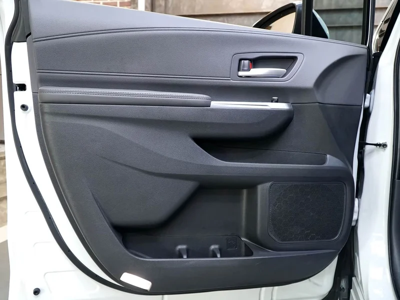 Toyota Sienna — фото 23