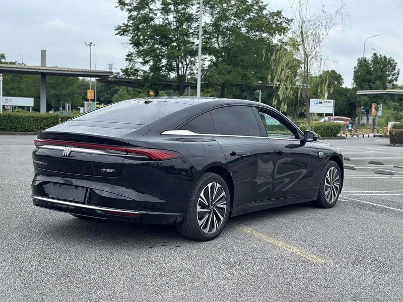 Buick ZhiJing L7 — фото 17