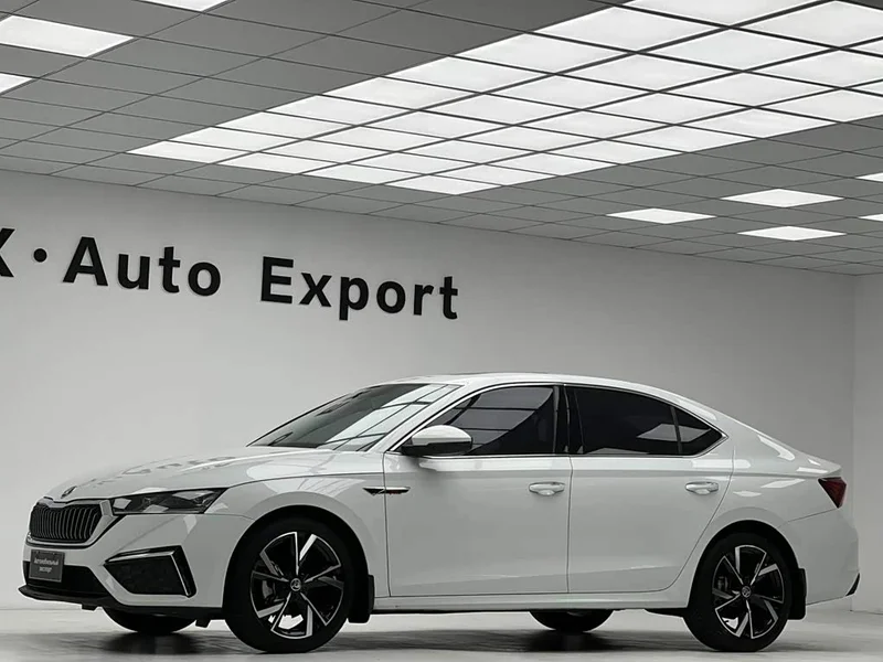 Volkswagen Octavia — фото 18
