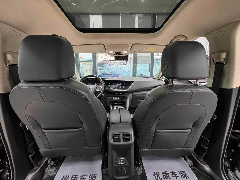 Buick Envision Plus — фото 11