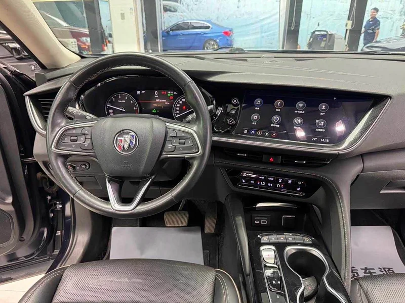 Buick Envision Plus — фото 19