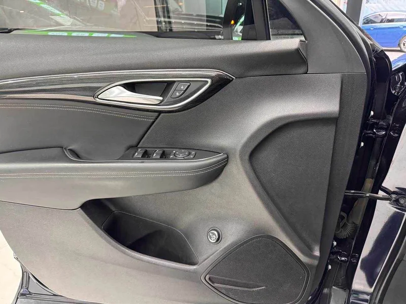 Buick Envision Plus — фото 22