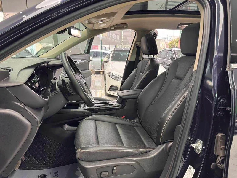 Buick Envision Plus — фото 6