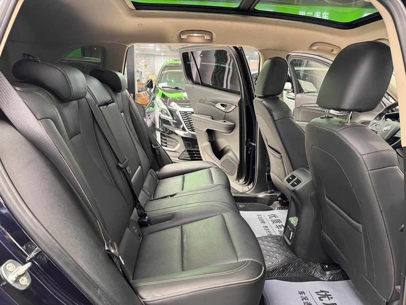 Buick Envision Plus — фото 8