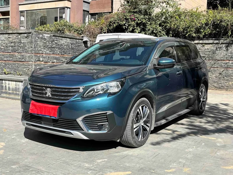 Peugeot 5008 — фото 1