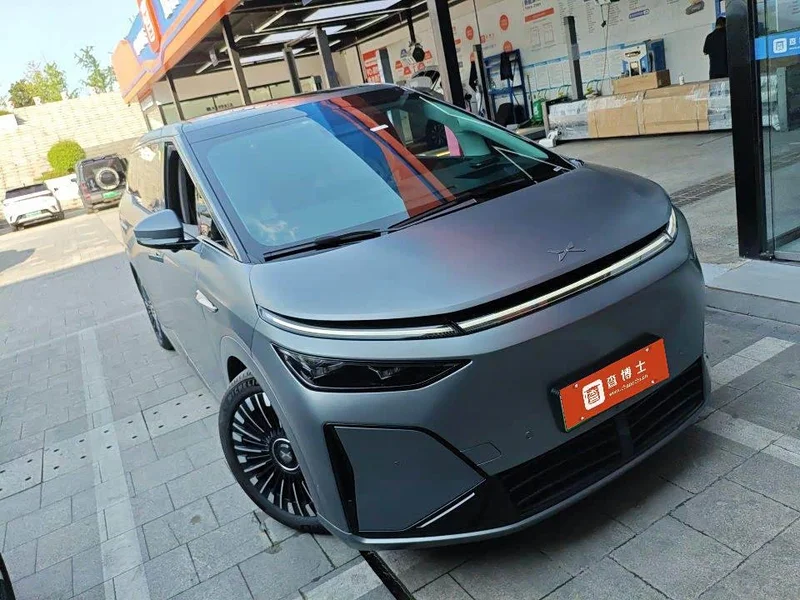 XPeng X9