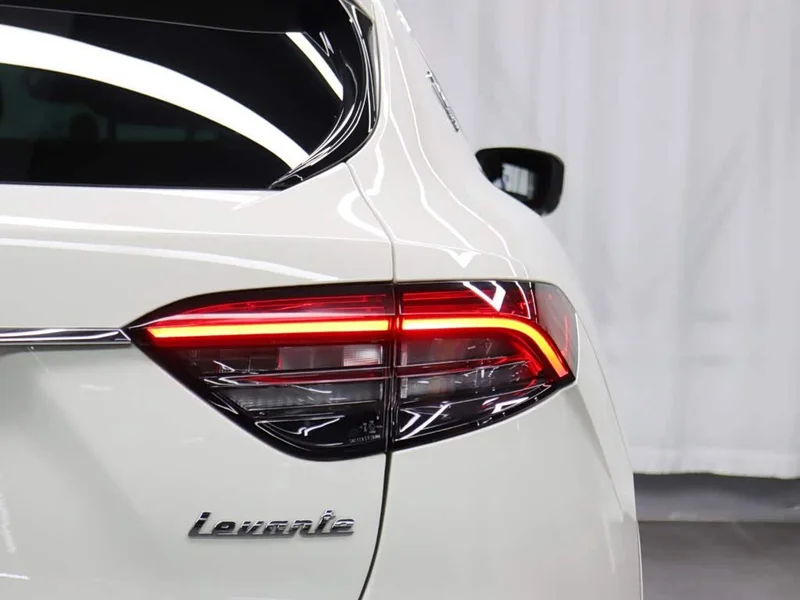 Maserati Levante — фото 24