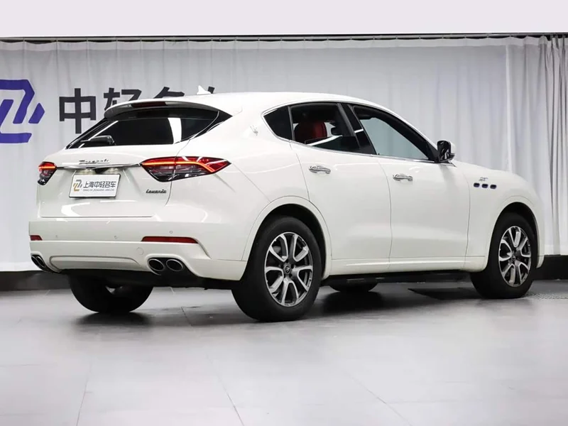 Maserati Levante — фото 3