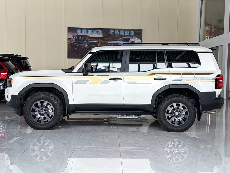 Toyota Prado — фото 3