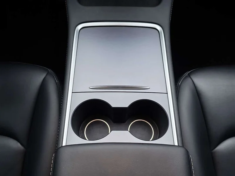 Tesla Model Y — фото 23