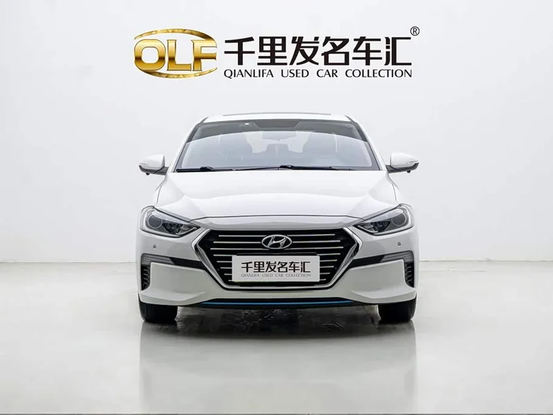 Hyundai Elantra Sport — фото 2