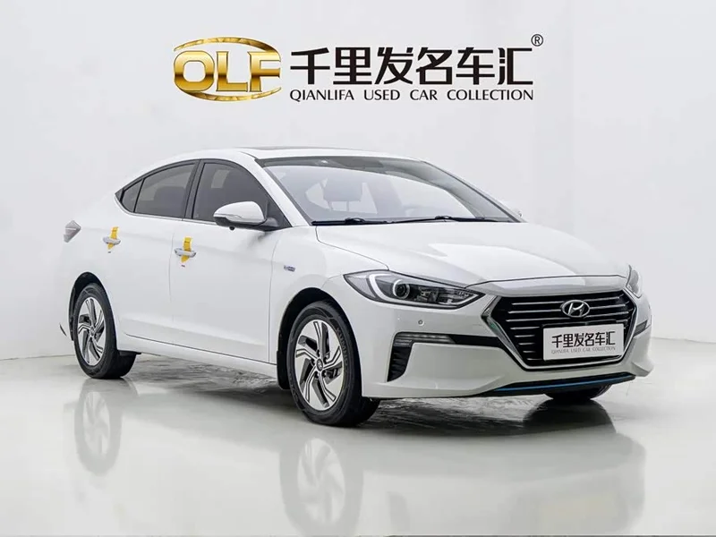Hyundai Elantra Sport — фото 3