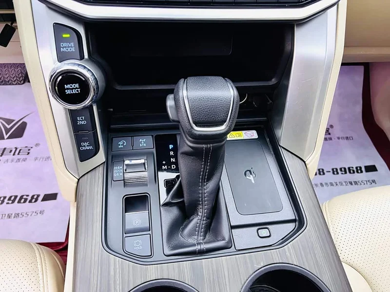 Toyota Land Cruiser (Imported) — фото 14