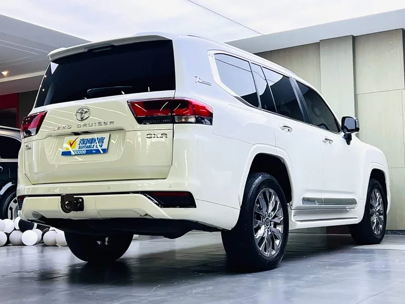 Toyota Land Cruiser (Imported) — фото 4