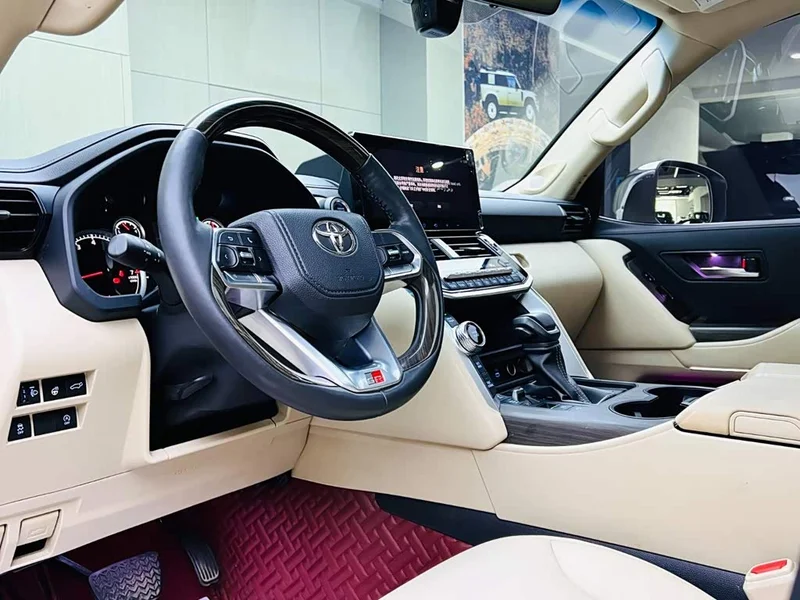 Toyota Land Cruiser (Imported) — фото 8