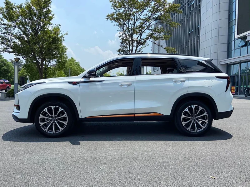 Changan CS75PLUS — фото 4