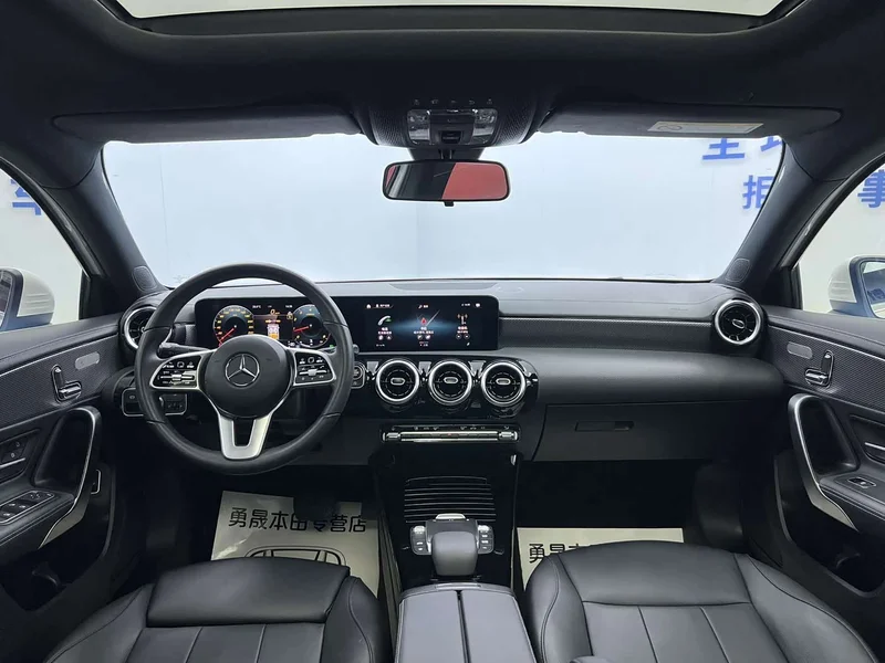 Mercedes-Benz A-Class — фото 18