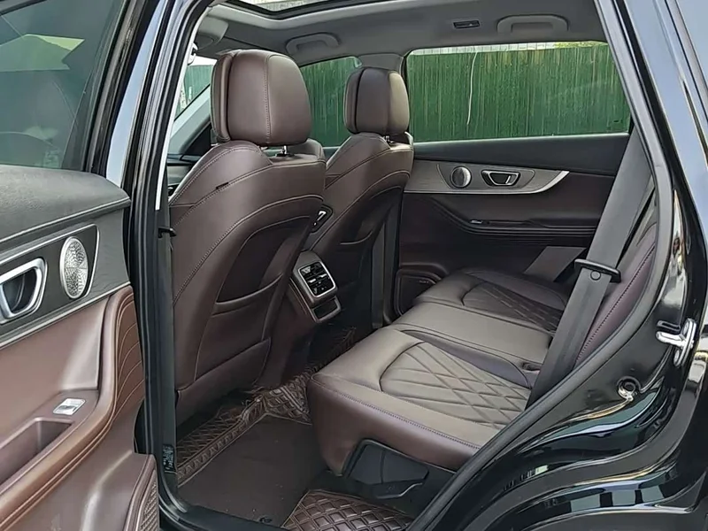 Chery Tiggo 8 Pro — фото 12