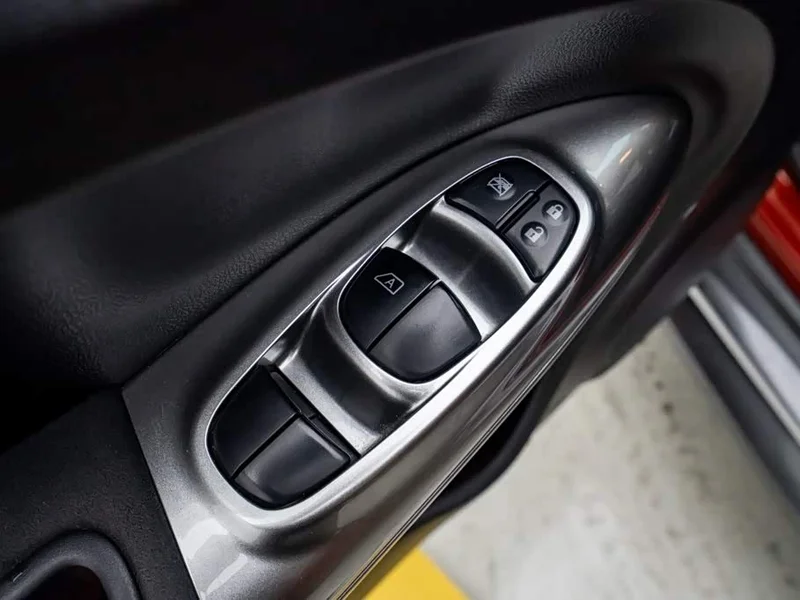 Infiniti ESQ — фото 14