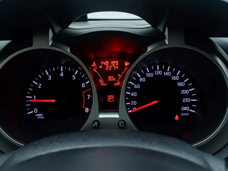Infiniti ESQ — фото 9