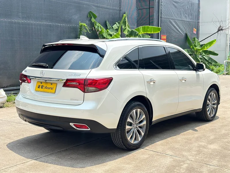 Acura MDX — фото 18