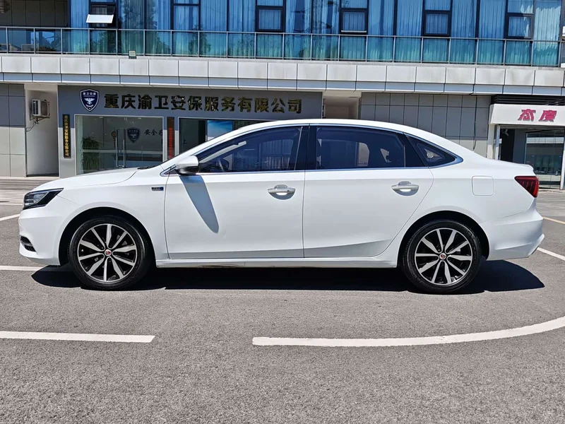 Roewe i6 Classic — фото 8