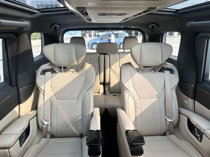 Toyota Vellfire — фото 6