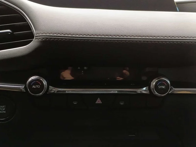 Mazda 3 Axela — фото 16