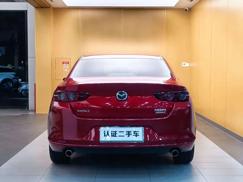 Mazda 3 Axela — фото 28