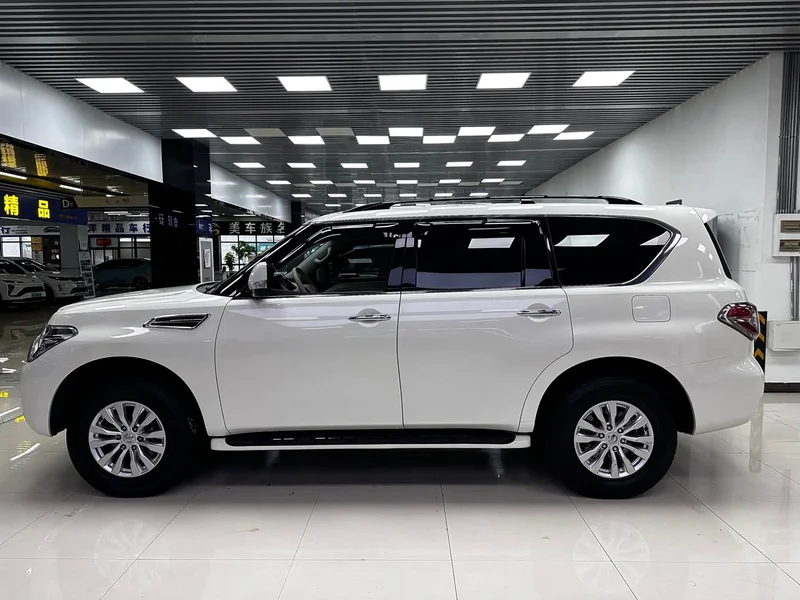 Nissan Patrol — фото 4