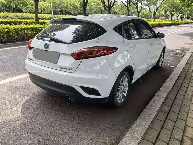 Changan Eado — фото 8