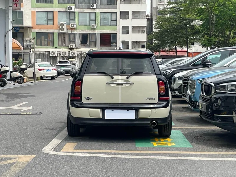 MINI CLUBMAN — фото 3