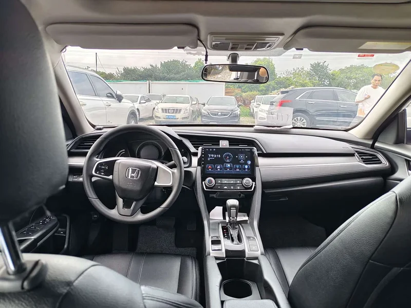 Honda Civic — фото 6