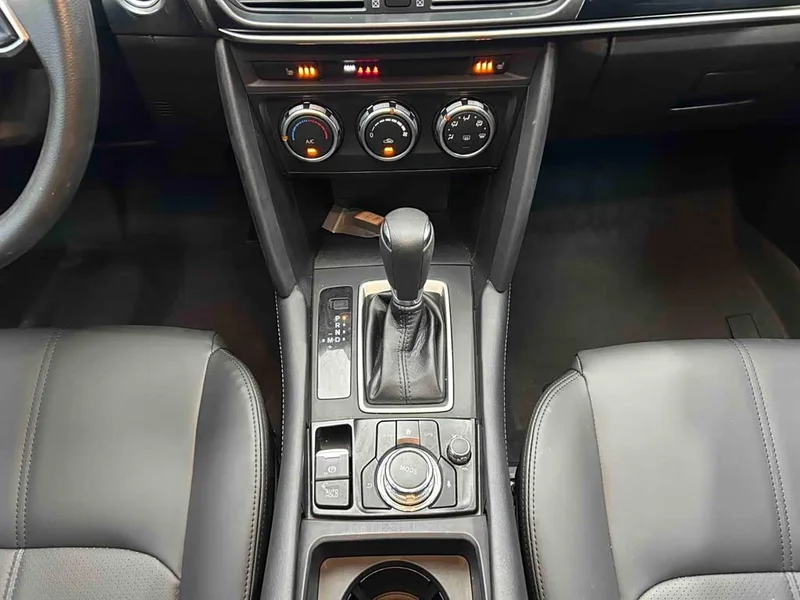 Mazda CX-4 — фото 11