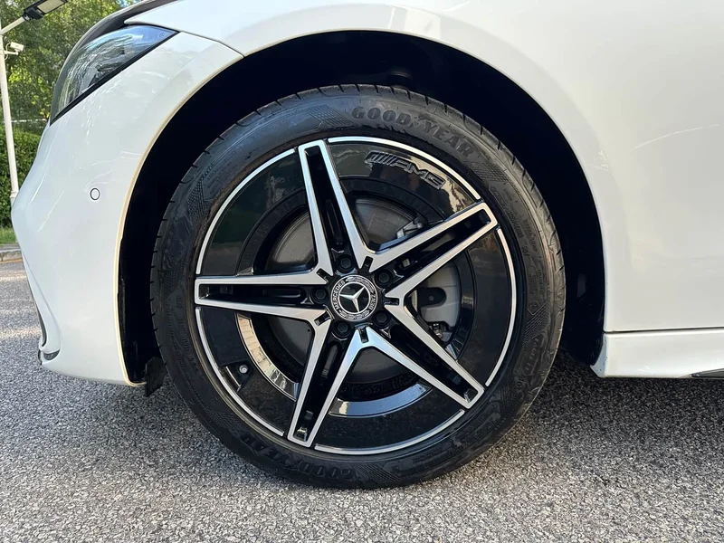 Mercedes-Benz C-Class — фото 18
