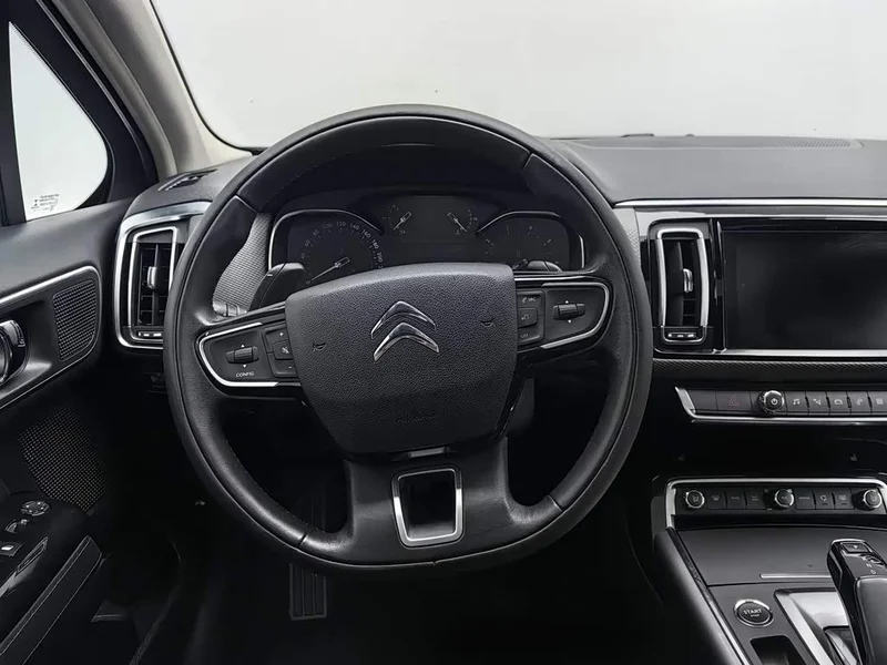 Citroën C6 — фото 11