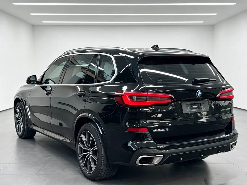 BMW X5 — фото 16