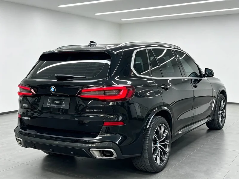 BMW X5 — фото 17