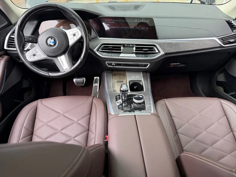 BMW X5 — фото 10