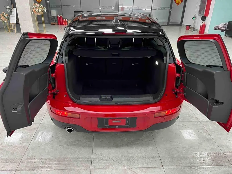 MINI CLUBMAN — фото 21