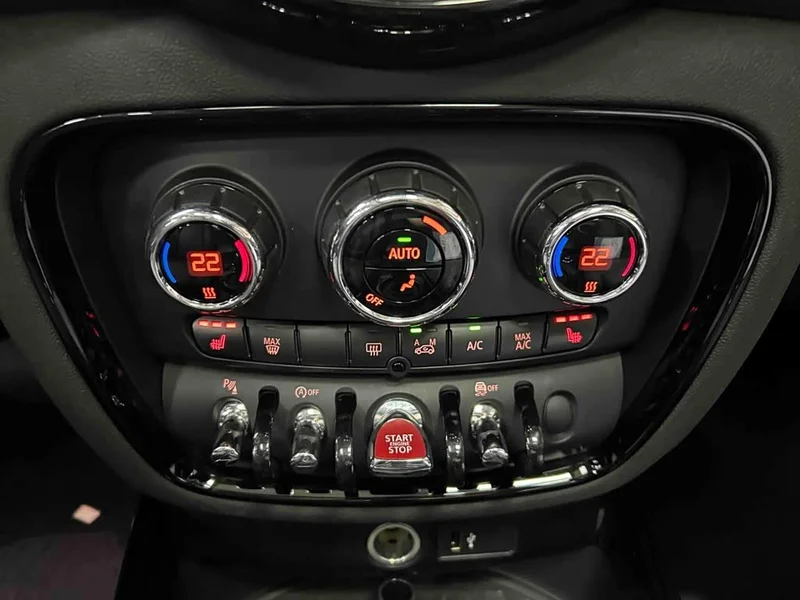 MINI CLUBMAN — фото 9