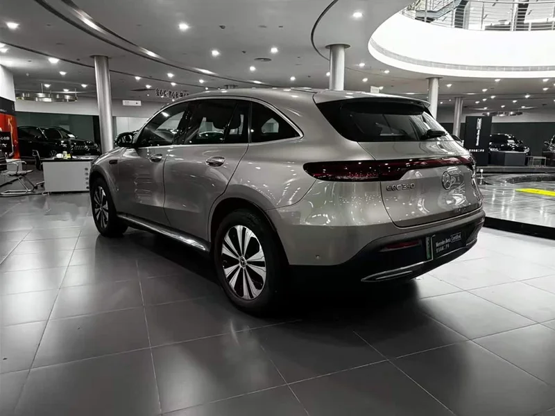 Mercedes-Benz EQC — фото 3
