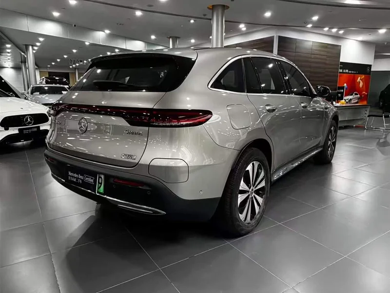Mercedes-Benz EQC — фото 5
