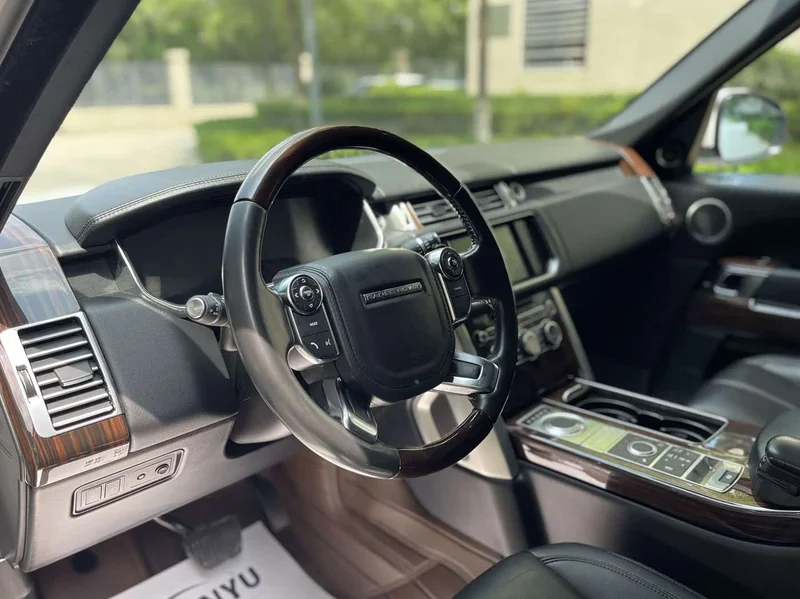 Land Rover Range Rover — фото 17
